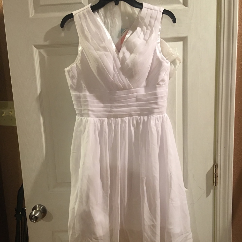Short White Dress #bridesmaid #wedding #whiteparty